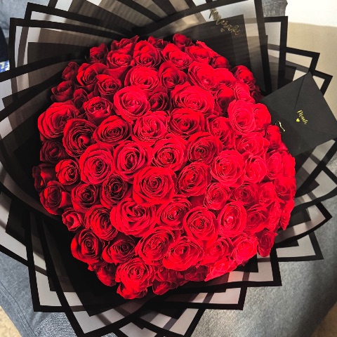 Ramo de 100 rosas luxury