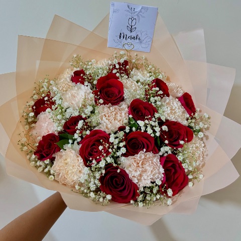Ramo de 15 rosas + claveles